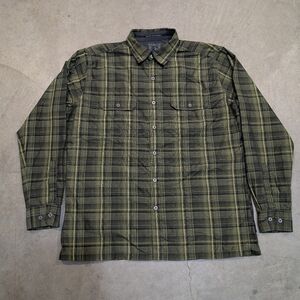 Kuhl Eluxur Green Plaid Button Up Short Men's L Long Sleeve